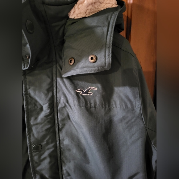 Hollister sherpa lined all weather jacket. Unisex xl. - Picture 12 of 16